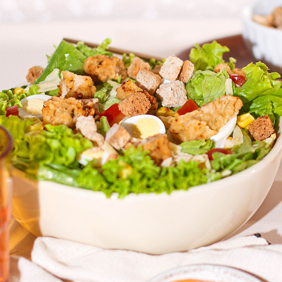 SALADA CRISPY CHICKEN_boali maior franquia de alimentação saudável do brasil e hemisfério sul destaque